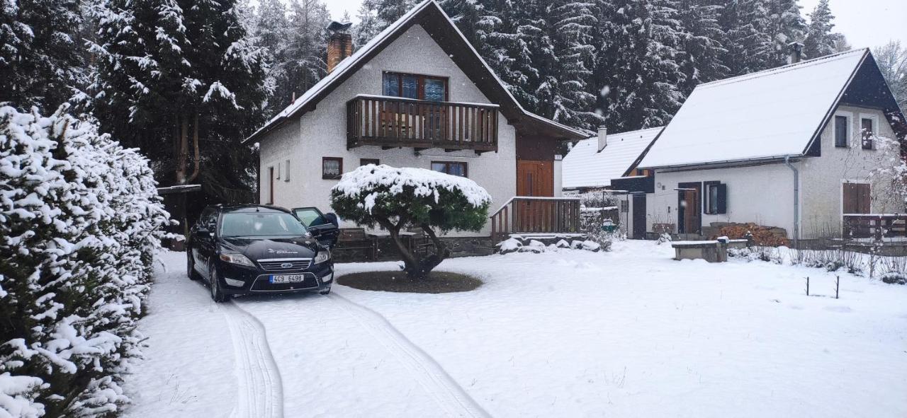 Chata Marecek - V Lesni Osade U Reky Luznice Skalice Exterior photo
